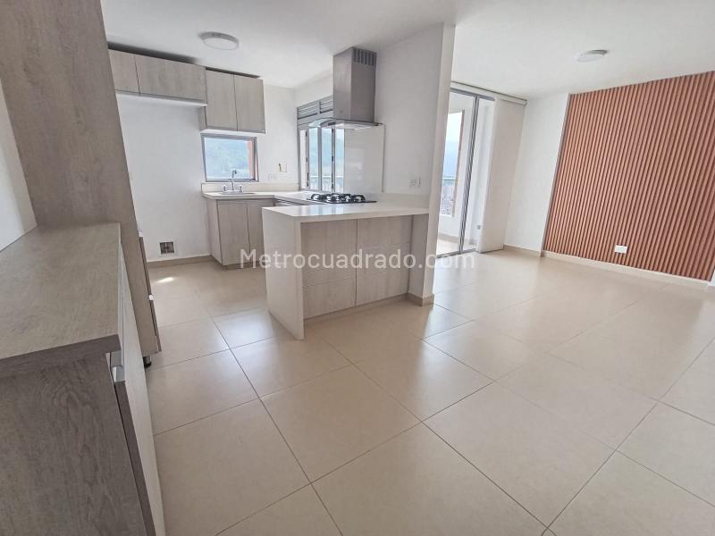 Apartamento en Arriendo, Loma De Las Brujas, Envigado