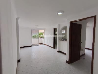 Apartamento de 1 alcoba en arriendo en Las Acacias Laureles, Medellín, 55 m² · foto 4 de 13
