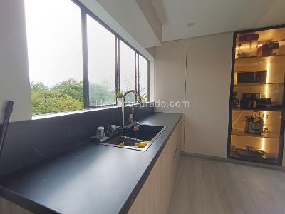 Apartamento de 5 alcobas en arriendo en San Lucas, Medellín, 140 m² · foto 8 de 20
