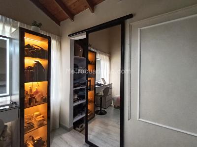 Apartamento de 5 alcobas en arriendo en San Lucas, Medellín, 140 m² · foto 16 de 20
