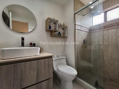 Apartamento de 5 alcobas en arriendo en San Lucas, Medellín, 140 m² · foto 17 de 20
