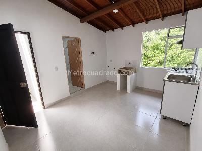 Apartamento de 1 alcoba en arriendo en Estadio, Medellín, 27 m² · foto 1 de 10