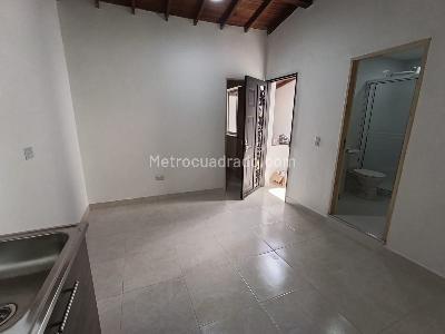 Apartamento de 1 alcoba en arriendo en Estadio, Medellín, 27 m² · foto 4 de 10