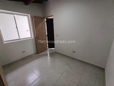 Apartamento de 1 alcoba en arriendo en Estadio, Medellín, 27 m² · foto 8 de 10