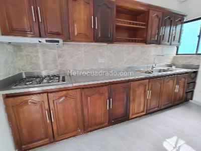 Casa de 3 alcobas en arriendo en Parque De Envigado, Envigado, 120 m² · foto 3 de 15