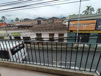 Casa de 3 alcobas en arriendo en Parque De Envigado, Envigado, 120 m² · foto 13 de 15