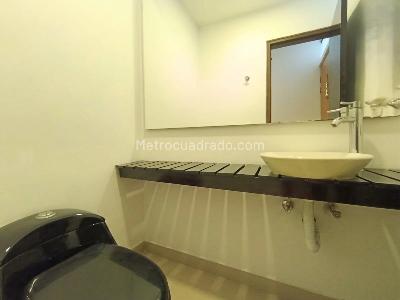 Apartamento de 1 alcoba en arriendo en La Florida El Poblado, Medellín, 72 m² · foto 15 de 16
