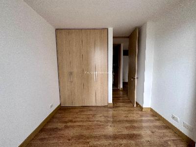Apartamento de 3 alcobas en arriendo en Los Balsos, Medellín, 90 m² · foto 11 de 20