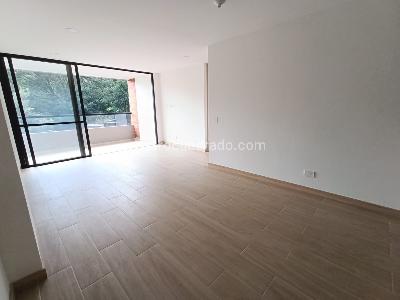 Apartamento de 3 alcobas en arriendo en Camino Verde, Envigado, 88 m² · foto 5 de 11