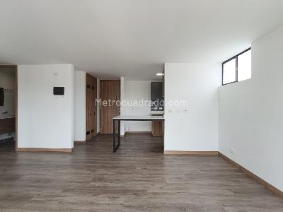 Apartamento de 2 alcobas en arriendo en Las Casitas Envigado, Envigado, 74 m² · foto 2 de 19