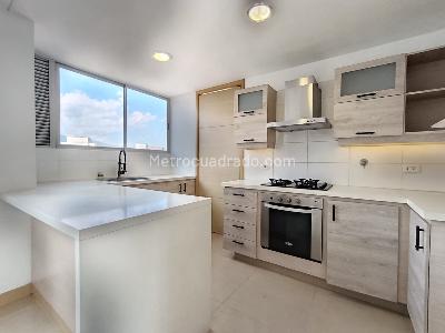 Apartamento de 3 alcobas en arriendo en Santa Maria De Los Angeles, Medellín, 139 m² · foto 2 de 20