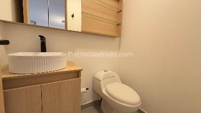 Apartamento de 1 alcoba en arriendo en Los Balsos, Medellín, 63 m² · foto 7 de 14