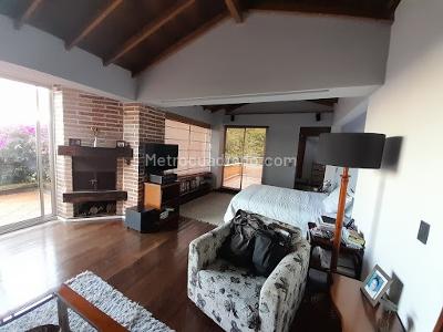 Casa de 4 alcobas en arriendo en Alto De Palmas, Envigado, 293 m² · foto 13 de 20