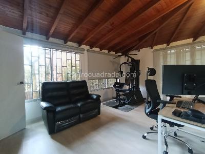 Apartamento de 3 alcobas en arriendo en San Lucas, Medellín, 114 m² · foto 15 de 20