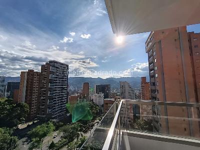 Apartamento de 3 alcobas en arriendo en Loma De Los Parra, Medellín, 170 m² · foto 2 de 20