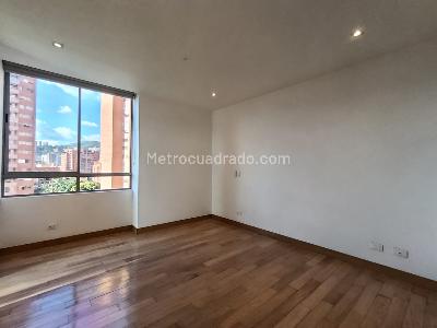 Apartamento de 3 alcobas en arriendo en Loma De Los Parra, Medellín, 170 m² · foto 4 de 20