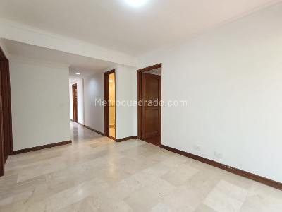 Apartamento de 3 alcobas en arriendo en Lalinde, Medellín, 135 m² · foto 15 de 20
