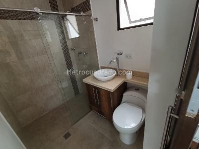 Apartamento de 3 alcobas en arriendo en Laureles Medellin, Medellín, 120 m² · foto 12 de 20