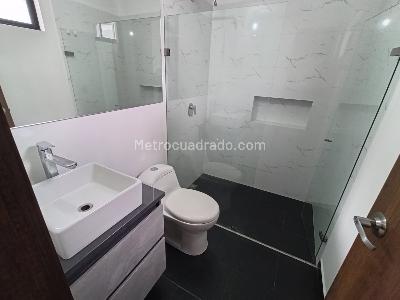 Casa de 3 alcobas en arriendo en San Antonio De Pereira, Rionegro, 130 m² · foto 15 de 20