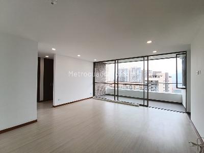 Apartamento de 2 alcobas en arriendo en Los Balsos, Medellín, 92 m² · foto 2 de 20