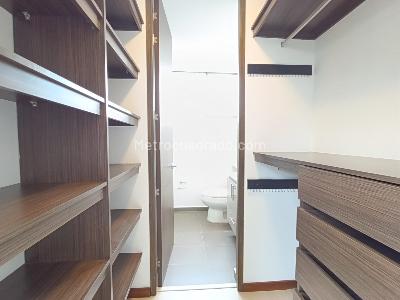 Apartamento de 2 alcobas en arriendo en Los Balsos, Medellín, 92 m² · foto 12 de 20