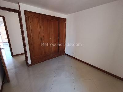 Apartamento de 3 alcobas en arriendo en Laureles Medellin, Medellín, 107 m² · foto 4 de 16