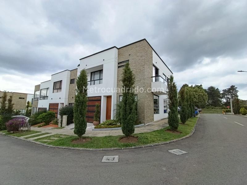 Casa en Arriendo, Gualanday, Rionegro