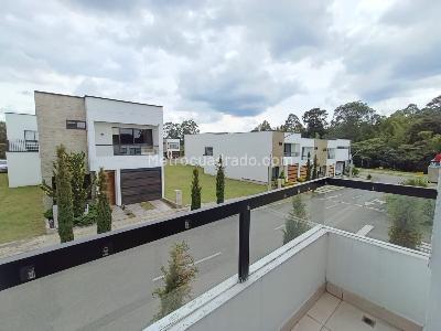 Casa de 3 alcobas en arriendo en Gualanday, Rionegro, 270 m² · foto 7 de 15