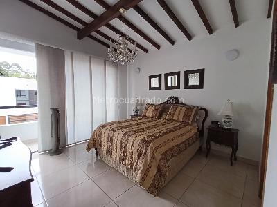 Casa de 3 alcobas en arriendo en Gualanday, Rionegro, 270 m² · foto 13 de 15
