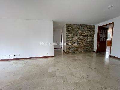 Apartamento de 3 alcobas en arriendo en Laureles Medellin, Medellín, 162 m² · foto 3 de 20