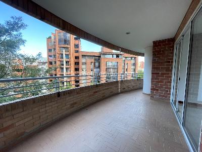 Apartamento de 3 alcobas en arriendo en Laureles Medellin, Medellín, 162 m² · foto 6 de 20