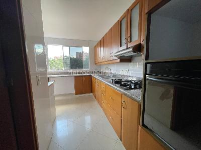 Apartamento de 3 alcobas en arriendo en Laureles Medellin, Medellín, 162 m² · foto 7 de 20