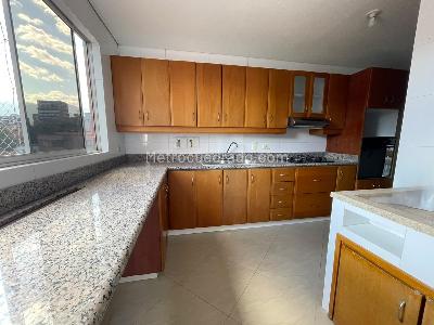 Apartamento de 3 alcobas en arriendo en Laureles Medellin, Medellín, 162 m² · foto 8 de 20