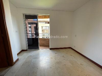 Apartamento de 3 alcobas en arriendo en Laureles Medellin, Medellín, 162 m² · foto 12 de 20