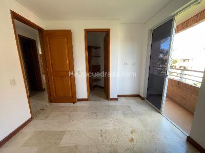 Apartamento de 3 alcobas en arriendo en Laureles Medellin, Medellín, 162 m² · foto 13 de 20