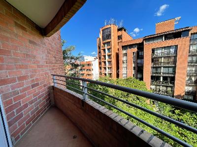 Apartamento de 3 alcobas en arriendo en Laureles Medellin, Medellín, 162 m² · foto 14 de 20