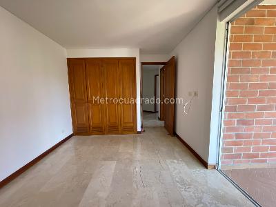 Apartamento de 3 alcobas en arriendo en Laureles Medellin, Medellín, 162 m² · foto 16 de 20