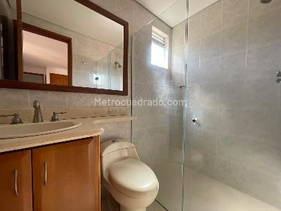 Apartamento de 3 alcobas en arriendo en Laureles Medellin, Medellín, 162 m² · foto 17 de 20