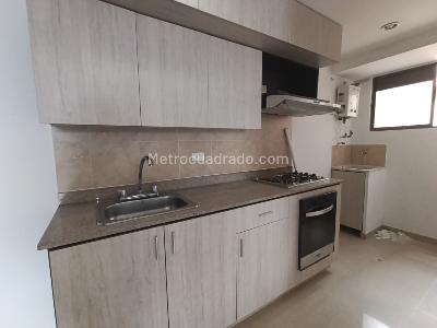 Apartamento de 3 alcobas en arriendo en Los Balsos, Medellín, 84 m² · foto 5 de 20