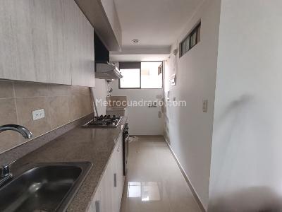 Apartamento de 3 alcobas en arriendo en Los Balsos, Medellín, 84 m² · foto 6 de 20