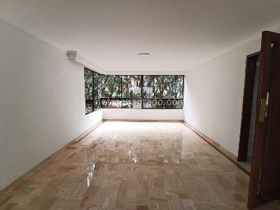 Apartamento de 4 alcobas en arriendo en Los Balsos, Medellín, 348 m² · foto 6 de 20