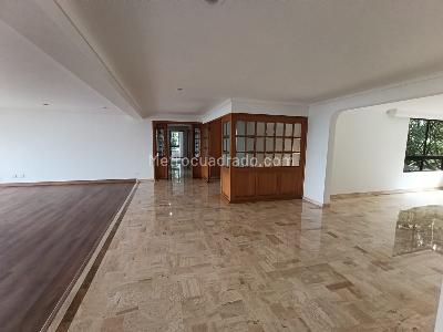 Apartamento de 4 alcobas en arriendo en Los Balsos, Medellín, 348 m² · foto 8 de 20