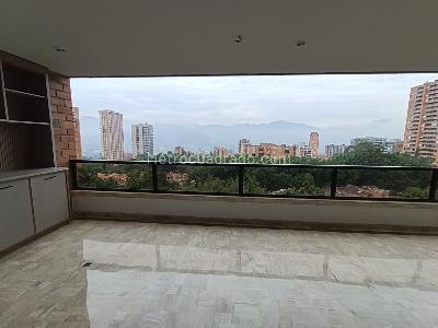 Apartamento de 4 alcobas en arriendo en Los Balsos, Medellín, 348 m² · foto 10 de 20