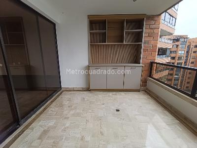 Apartamento de 4 alcobas en arriendo en Los Balsos, Medellín, 348 m² · foto 11 de 20