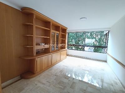 Apartamento de 4 alcobas en arriendo en Los Balsos, Medellín, 348 m² · foto 13 de 20