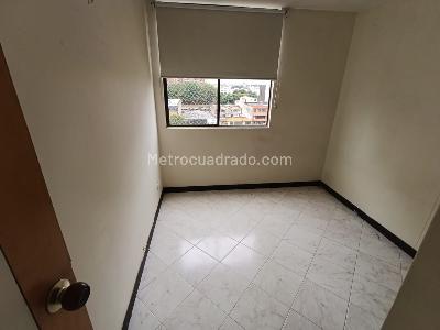 Apartamento de 3 alcobas en arriendo en Carlos E, Medellín, 94 m² · foto 10 de 15