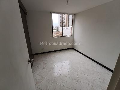 Apartamento de 3 alcobas en arriendo en Carlos E, Medellín, 94 m² · foto 11 de 15