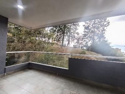 Apartamento de 4 alcobas en arriendo en La Calera, Medellín, 250 m² · foto 2 de 20