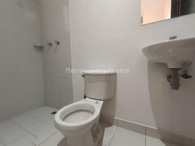Apartamento de 4 alcobas en arriendo en La Calera, Medellín, 250 m² · foto 9 de 20