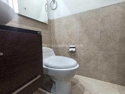 Apartamento de 4 alcobas en arriendo en La Calera, Medellín, 250 m² · foto 13 de 20